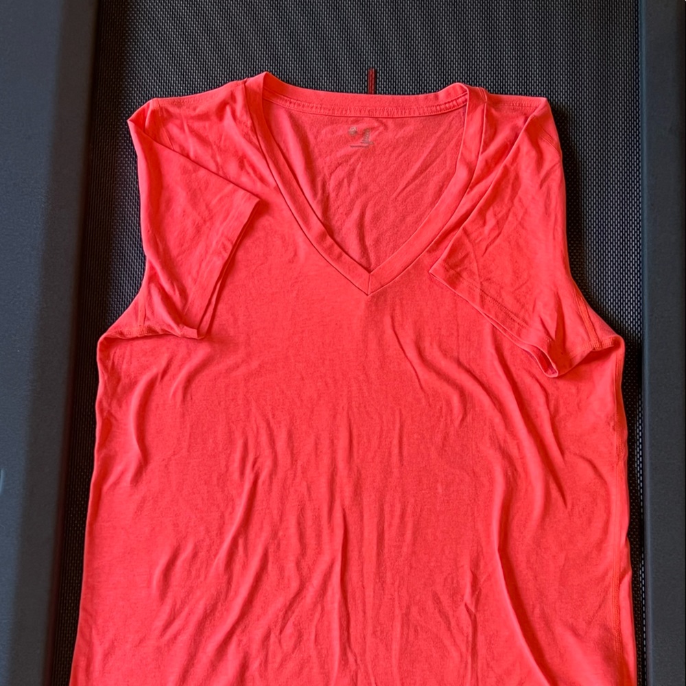 Gap Fit t shirt, bright coral color, medium.